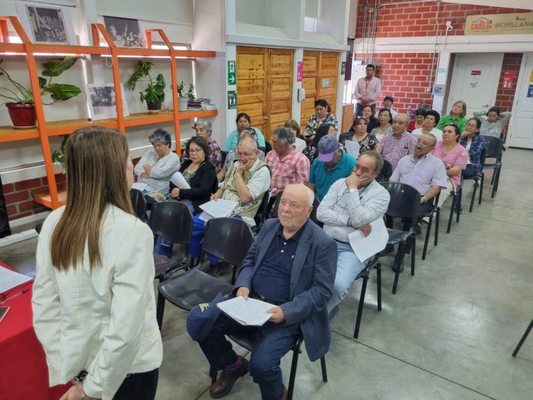 Por primera vez se realiza una Escuela Comunal para dirigentes en Quinchamalí