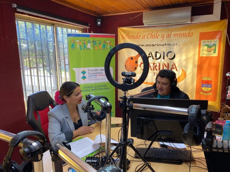Seremi de Gobierno realizó seguimiento a Fondo de Medios en San Carlos
