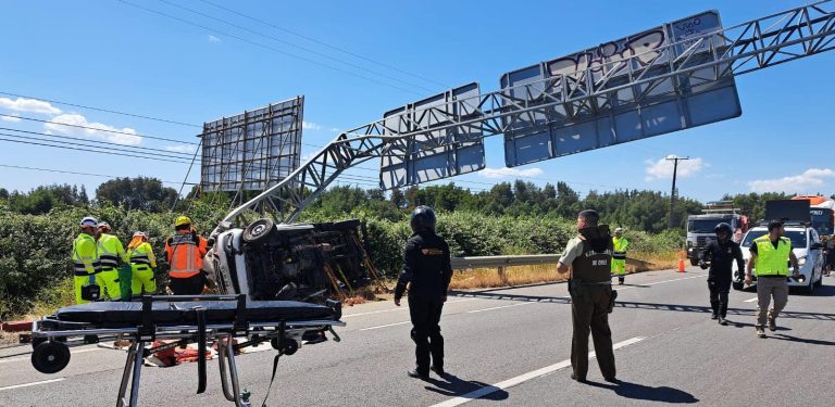 Una persona fallecida y otra con lesiones de gravedad dejó accidente registrado ayer a la altura del kilómetro 374 de la ruta 5 sur