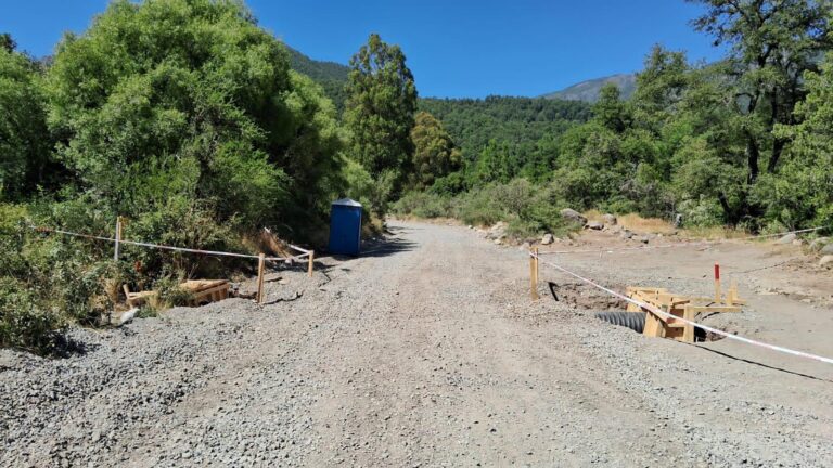 Un 30 por ciento de avance llevan obras de reconstrucción de la ruta N-633 hacia la Reserva Ñuble en Pinto