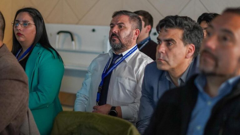 Equipo del SLEP Punilla Cordillera se capacitaron en compras públicas