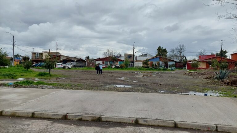 Municipalidad construye Centro del Adulto Mayor y Plaza de la Infancia en Sarita Gajardo de Chillán