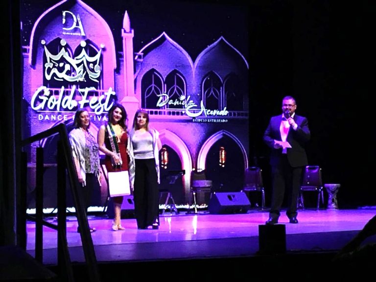 Municipio agradeció aporte de la danza árabe en el Teatro Municipal