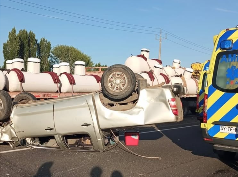 Accidente de tránsito en ruta del Itata deja dos personas fallecidas y varios lesionados