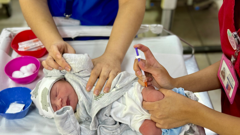 Autoridades de salud de Ñuble llaman a inmunizar a recién nacidos contra el Virus Respiratorio Sincicial con Nirsevimab