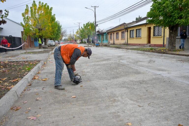 Terminan millonarios trabajos de alcantarillado y pavimento en la Avenida Chile