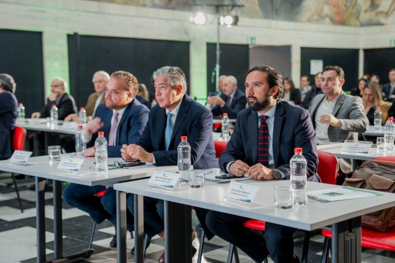 Gobernador Crisóstomo fortalece lazo con Neuquén para avanzar en gestiones del paso Minas Ñuble