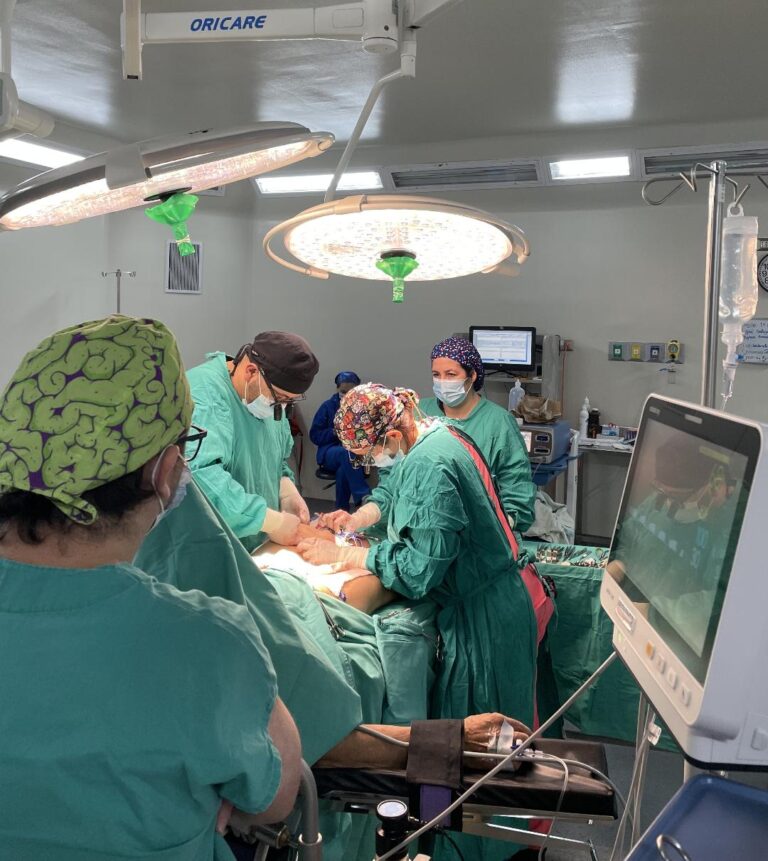 Clínica Las Amapolas realiza primer Bypass Femorotibial en Ñuble
