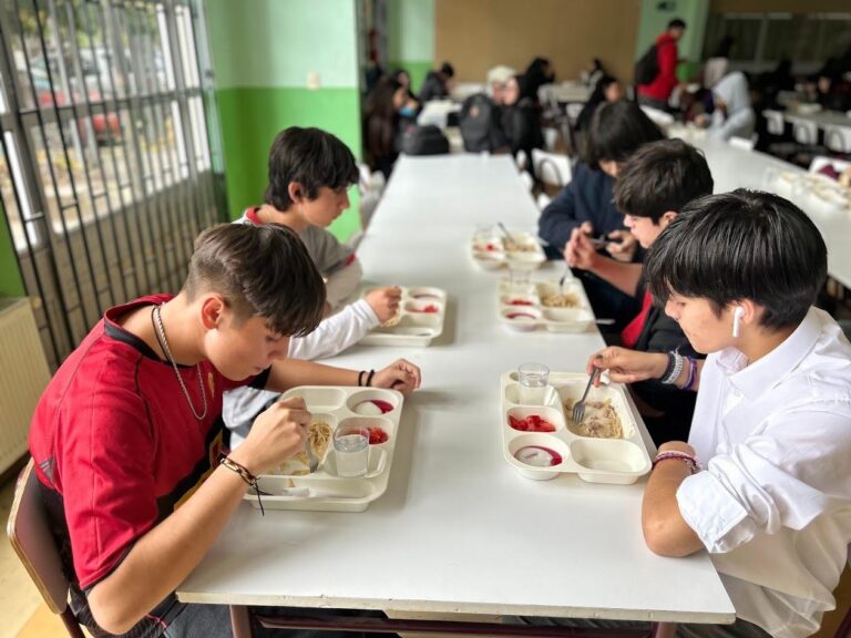 Comedores Escolares renovados: Daem de Chillán impulsa inversión histórica superior a 165 millones de pesos en beneficio de sus estudiantes
