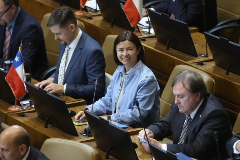 Cámara Baja aprueba proyecto de la diputada Marta Bravo que decreta la prescripción de las deudas por derecho de aseo después de tres años