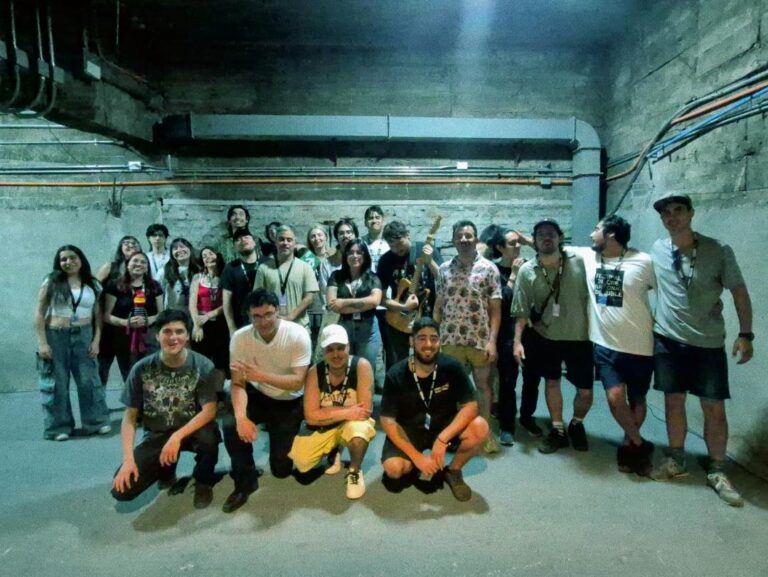 Monitor lanza videoclip estructuras comerciales se estrena el primer videoclip producido en los talleres de especialización cinematográfica de ñuble cine