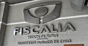 Imputado que irrumpió con cuchillos en negocio de San Carlos queda internado en unidad psiquiátrica