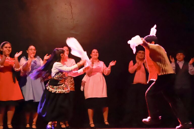 Agrupación folclórica Alma y Pasión celebra 14 años de historia con gala artística