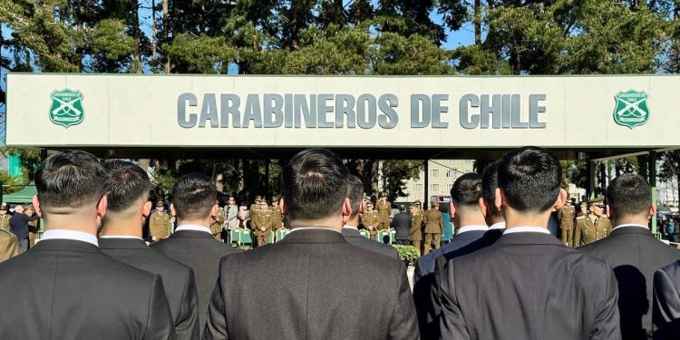Carabineros abre cerca 50 vacantes para personal civil: Postulaciones hasta el 14 de septiembre