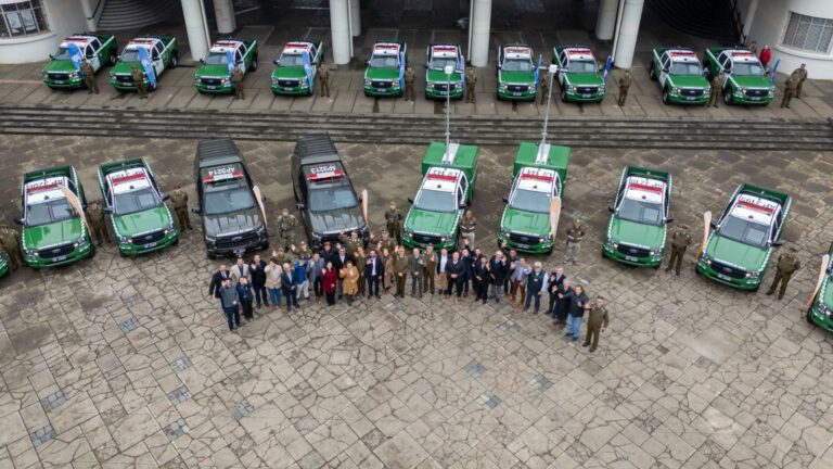 Gobierno Regional entrega 22 nuevos vehículos a Carabineros en el marco del aniversario de Ñuble