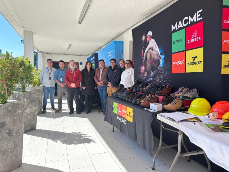 Estudiantes de Prevención de Riesgos participaron en taller de la CChC Ñuble sobre uso correcto de elementos de protección personal