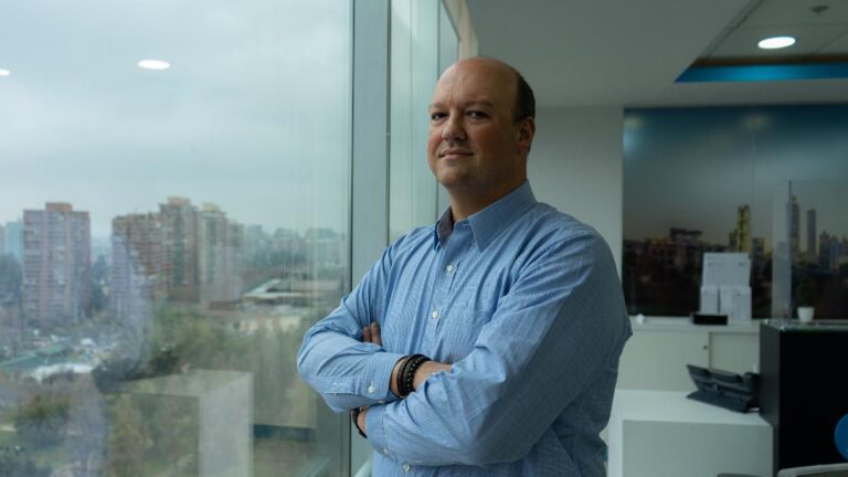 Hacia un sistema único de emergencias: la oportunidad del 911 chileno