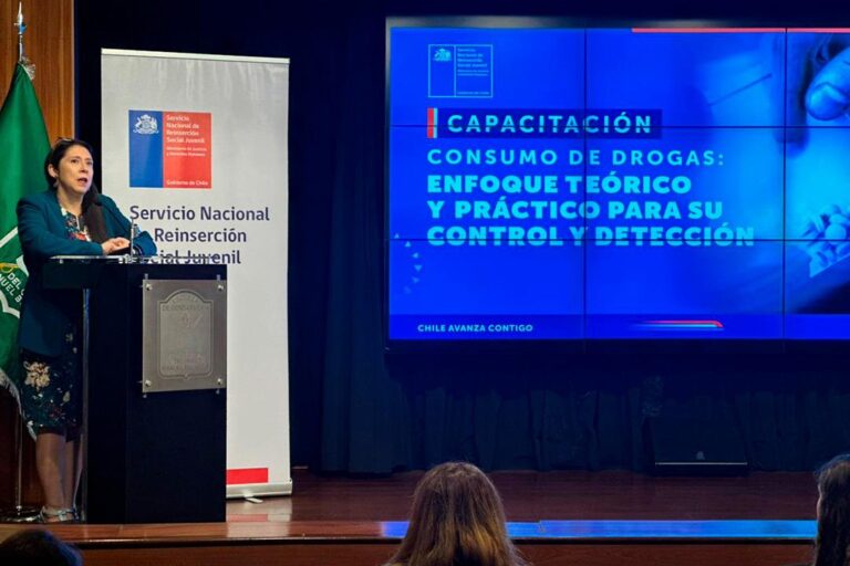 Servicio de Reinserción Juvenil y Ministerio Público refuerzan capacidades técnicas en jornada nacional sobre control del tráfico y consumo de drogas