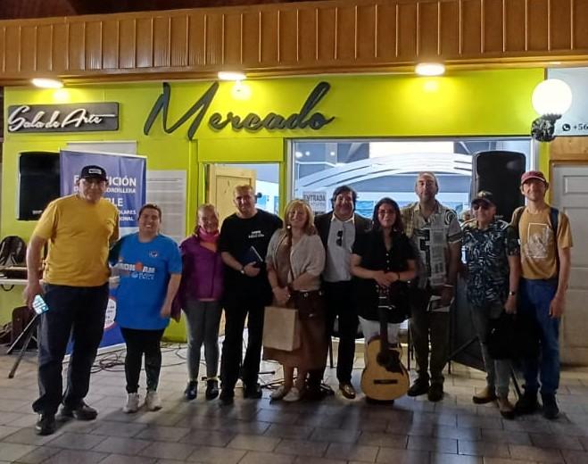 Exposición ‘Mar a Cordillera’ destaca en la Sala de Arte Mercado de Chillán