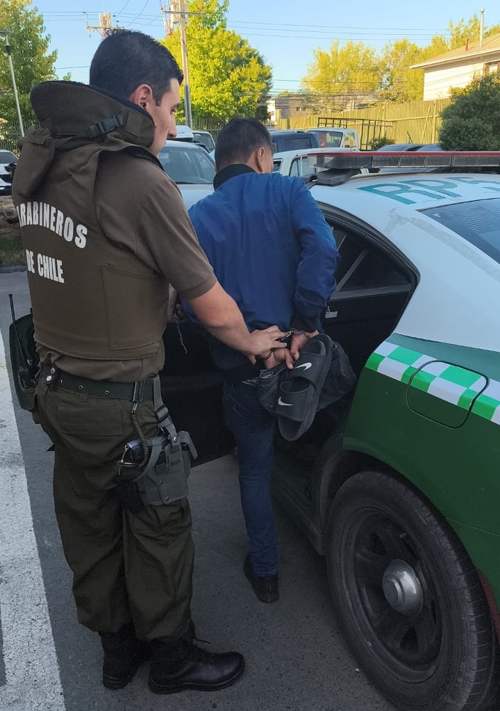 Carabineros detuvo a tres sujetos por robo con intimidación en el centro de Chillán