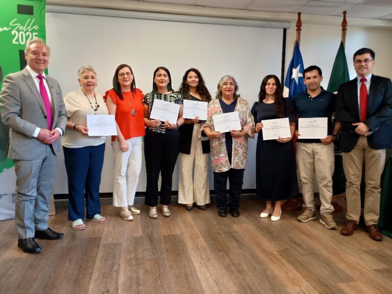 Santo Tomás certificó a 19 docentes y reconoció a los primeros profesores titulares en la sede Chillán