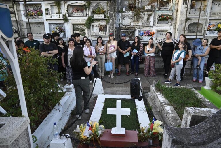 Cementerio Municipal de Chillán mostró su riqueza e historias