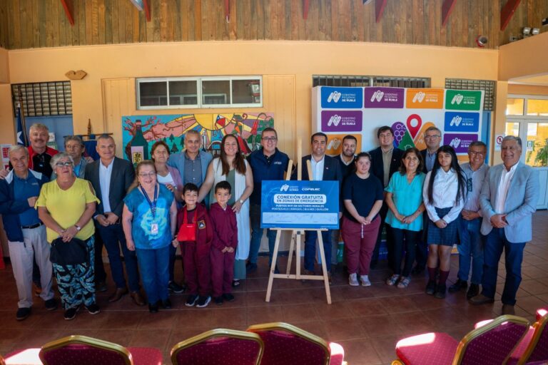 En respuesta a la emergencia por incendios: Gobierno Regional y Copelec instalan internet satelital gratuito en seis localidades aisladas