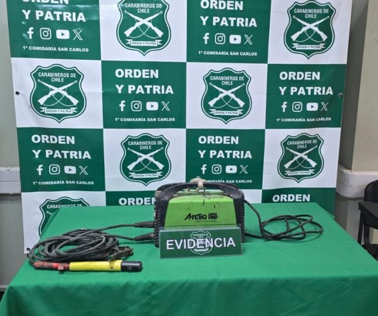 Dos personas detenidas por incendio que afectó ocho hectáreas en sector Buli Estación