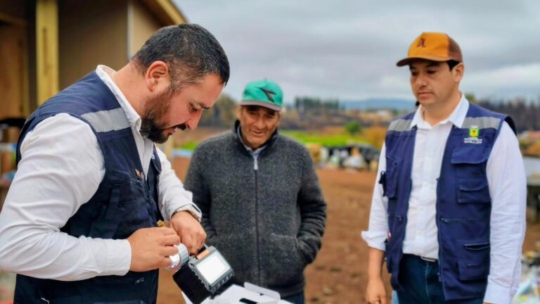 Ministerio de Energía entregó kits de resiliencia energética a familias afectadas por incendios forestales en Ñuble