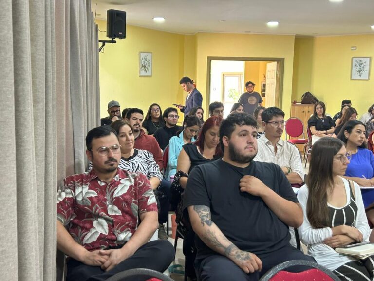 Equipos del organismo acreditado de Reinserción Juvenil en Ñuble se capacitan en prevención del suicidio