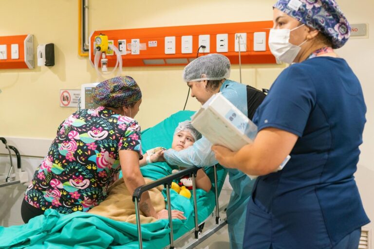 Hospital de San Carlos y Corporación Mater realizaron operativo quirúrgico infantil en el establecimiento