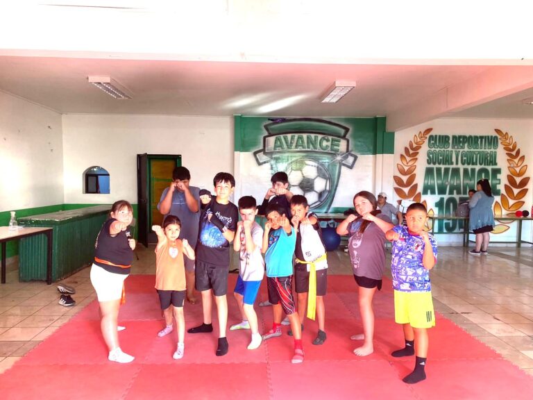 Taller municipal de kick boxing abre cupos para formar a nuevas promesas en Chillán