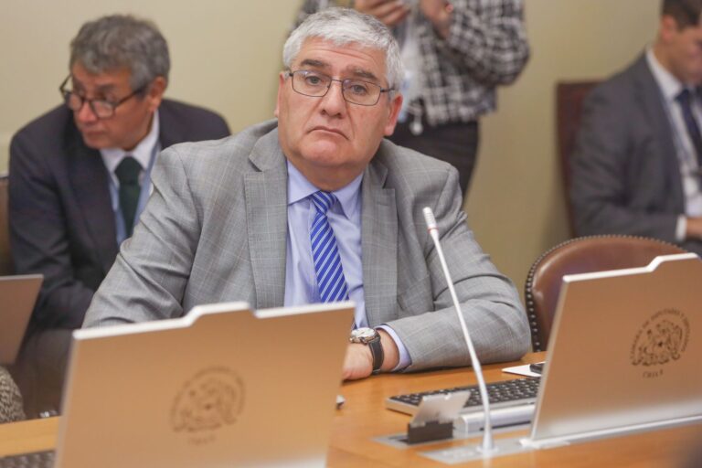 Diputado Chandía por alza de combustibles: ‘La protección de las familias chilenas debe estar por delante’