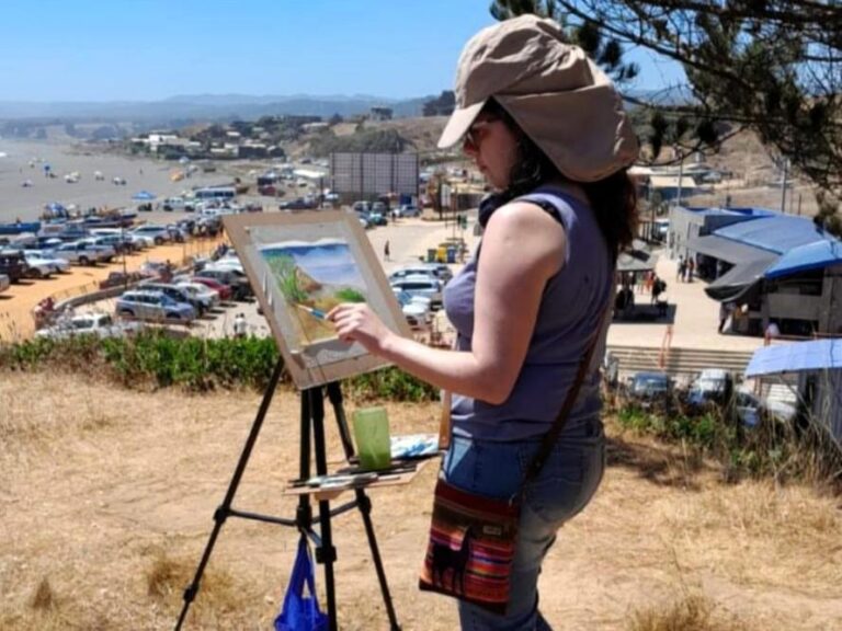 Escultora Marta Colvin inspiró a artistas visuales durante el verano 2026 