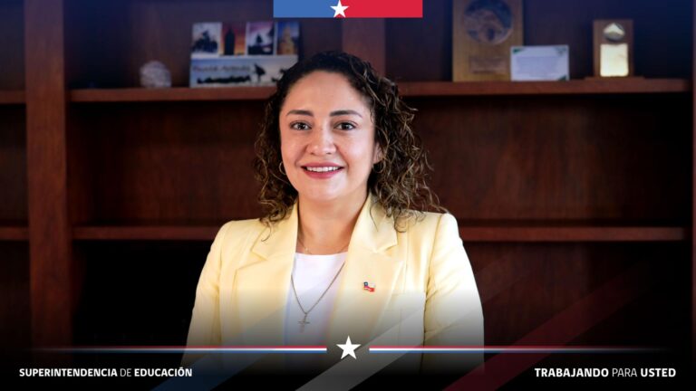 Pamela Adriazola asume como superintendenta subrogante de Educación