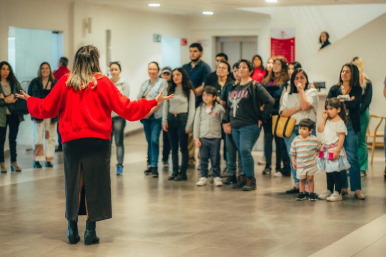 Teatro Municipal invita a visitas guiadas patrimoniales por el Mes de la Mujer