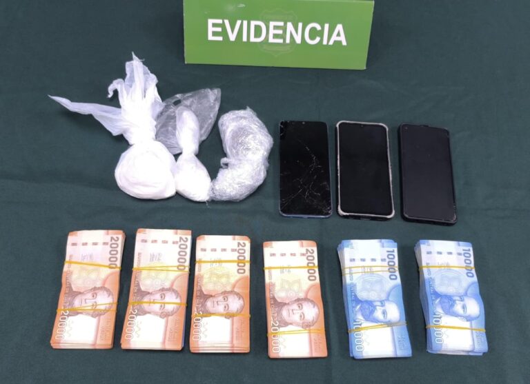Carabineros detuvo a dos sujetos por tráfico de drogas y cohecho tras control vehicular en Chillán