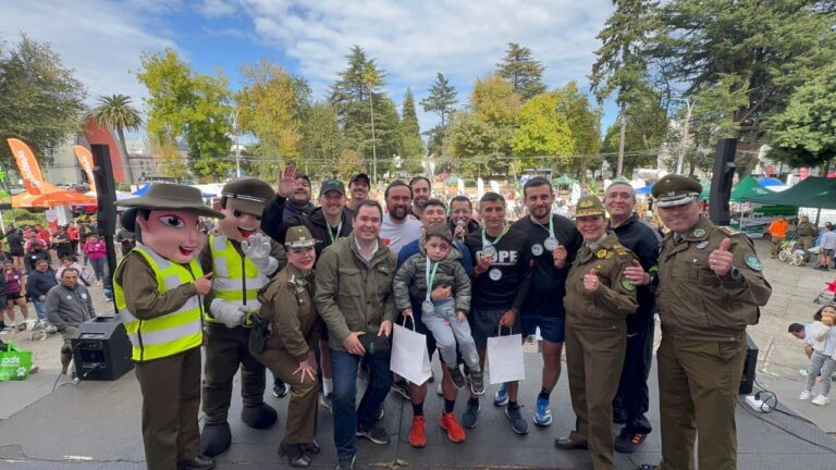 Chillán: Corrida familiar y caminata canina marcaron celebración de los 99 años de Carabineros con masiva participación