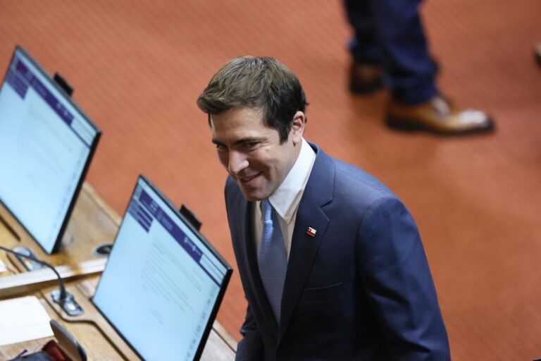 Diputado Martínez valora que el Gobierno acogiera propuesta de subsidiar gas licuado para enfrentar alza de precios en combustibles y transporte