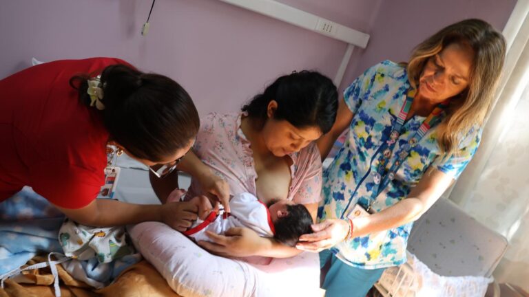 Hospital de Chillán inmunizó a 192 bebés contra el virus respiratorio sincicial en el primer mes de campaña