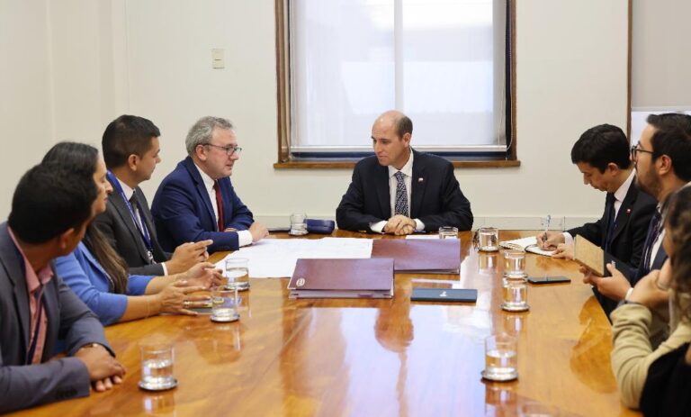 Sanhueza gestiona avance clave para destrabar APR Trabuncura en San Fabián