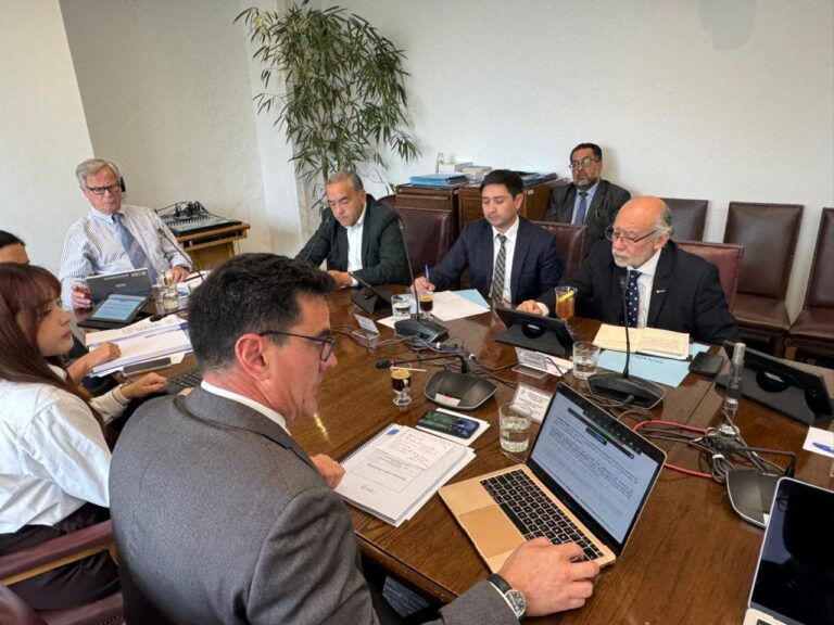 Subsecretario de Pesca presenta agenda legislativa ante comisiones de Pesca del Congreso y reafirma que no habrá modificaciones a la ley de fraccionamiento